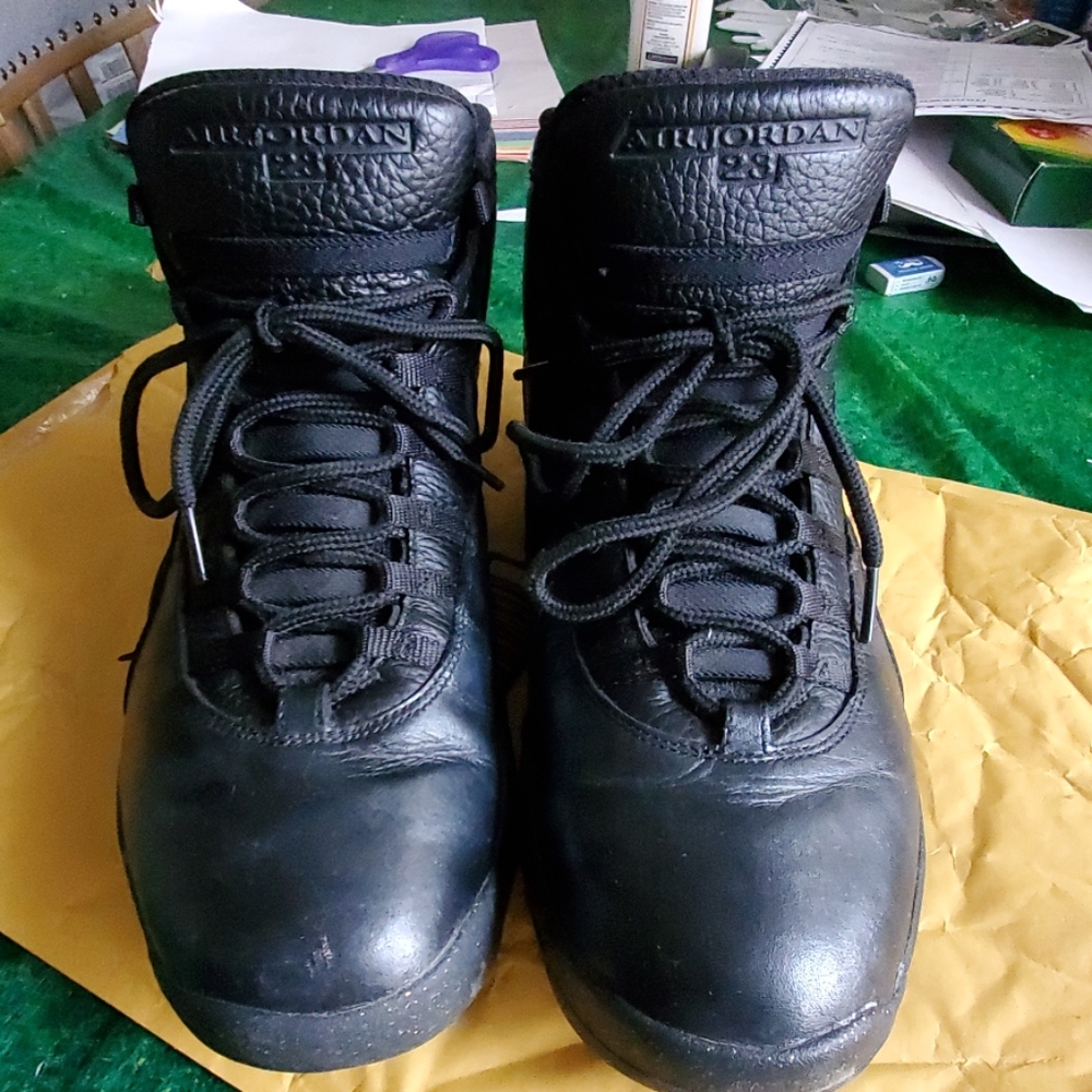 Jordan 10s nyc edition sz 12